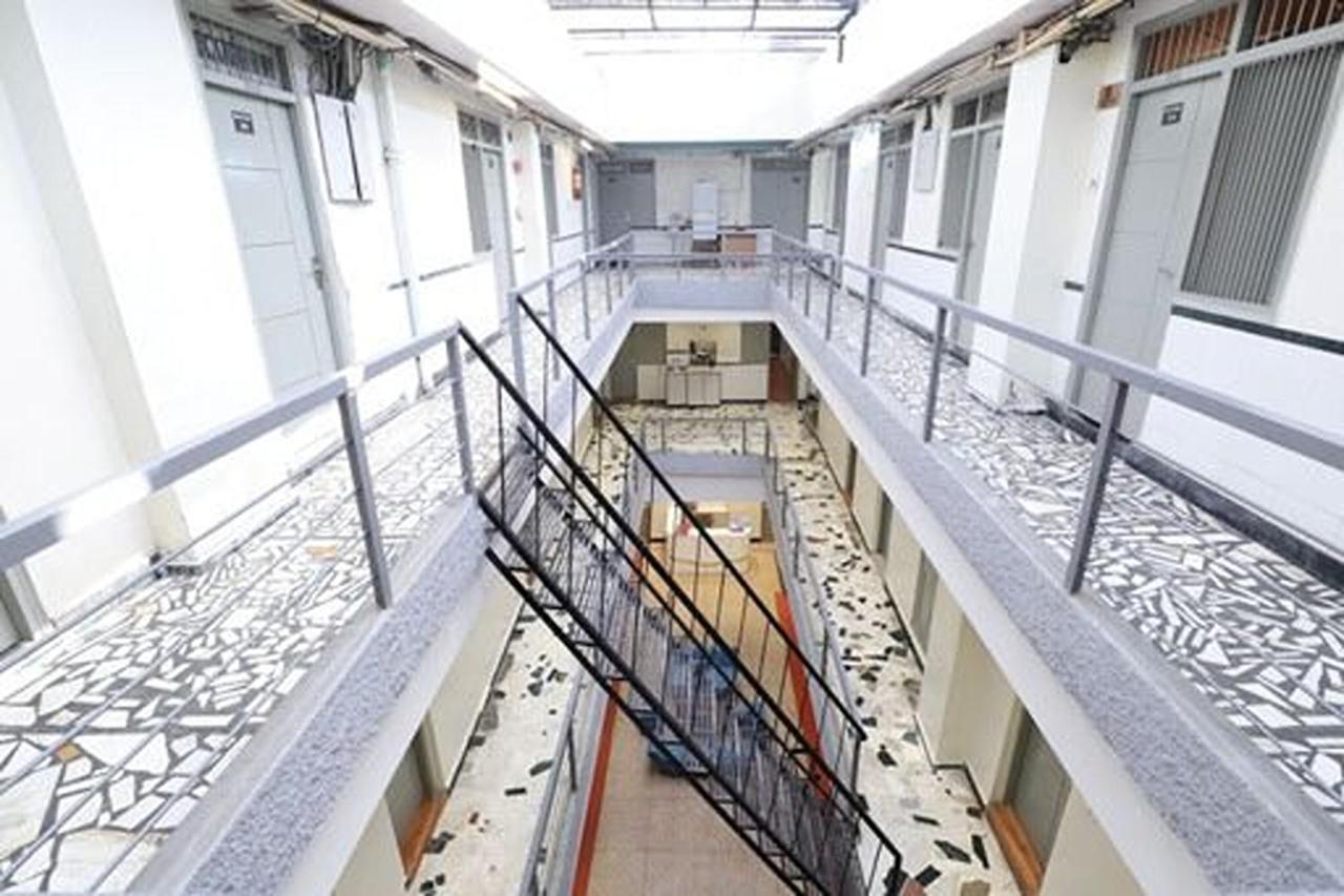Amrit Hotel New Delhi Buitenkant foto